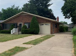 1033 Western Ln, Erie, PA 16505