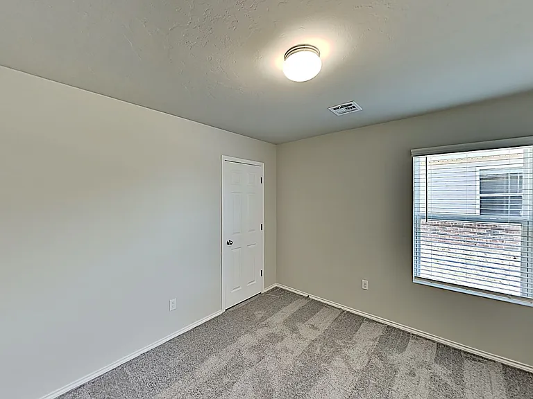 1928 Hannah Ln — Photo 14
