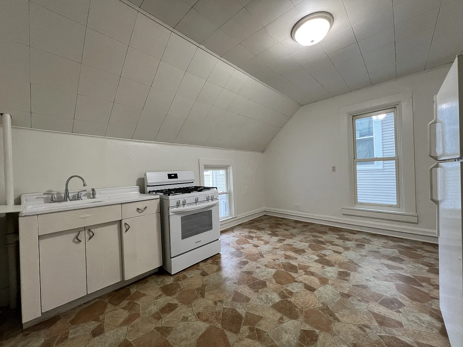 1258 University Avenue - 2 — Photo 4