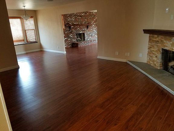 3rd image of 6132 Killarney Ave