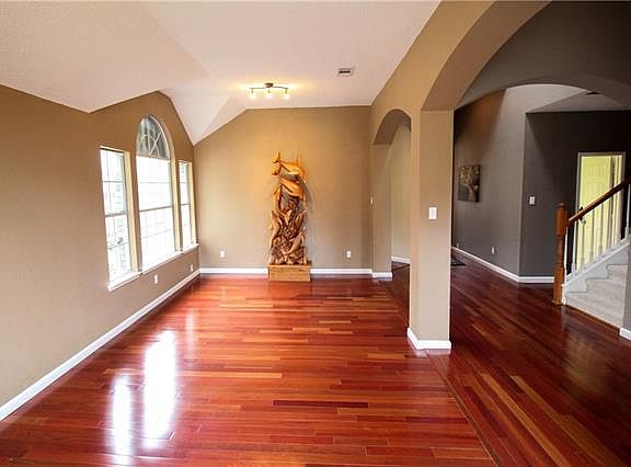 4th image of 11012 Turtle Creek Ln