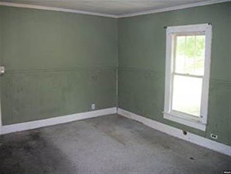 5th image of 305 N Cedar St