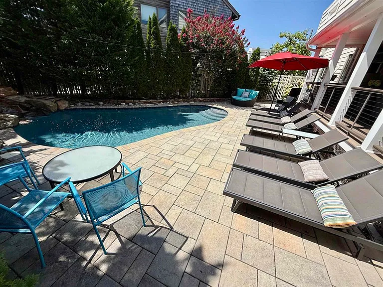 4 Brunswick Ct — Photo 37