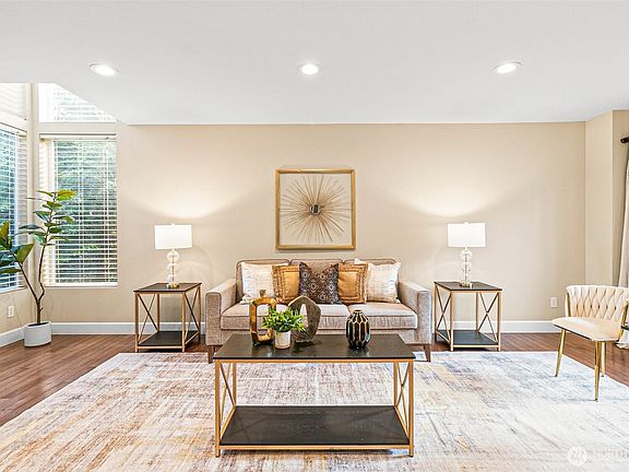 4th image of 5109 Francis Court SE