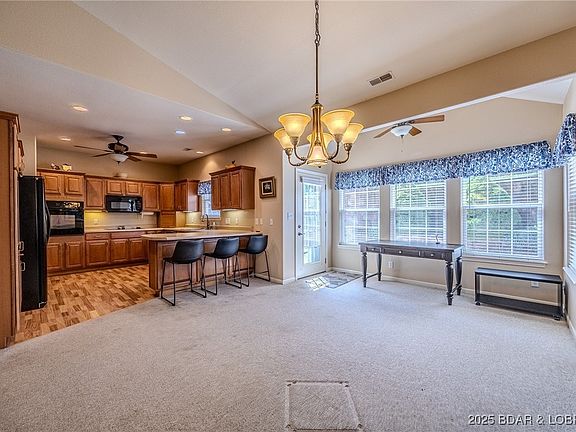 2nd image of 851 Bradford Dr