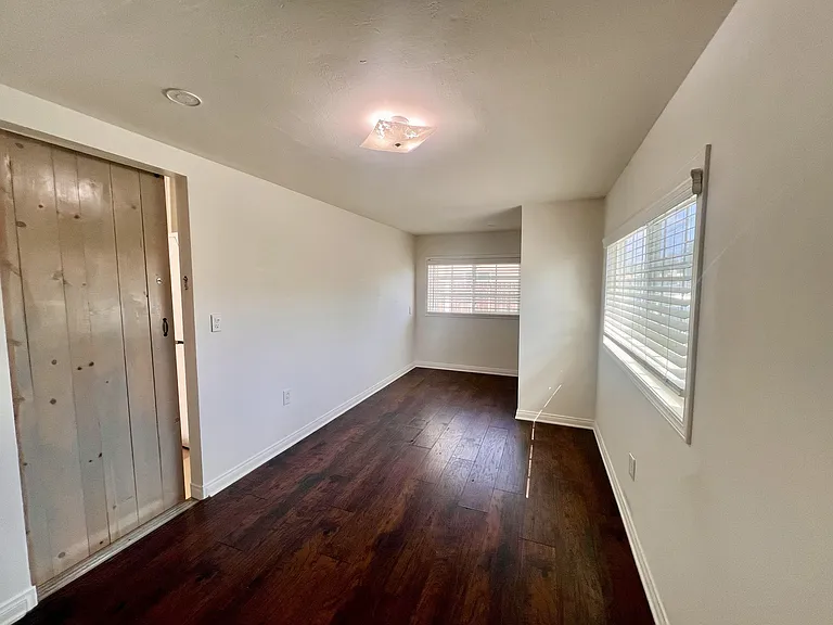 Bedroom (4)