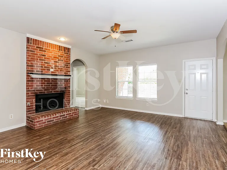 2230 Colgate Ct — Photo 4