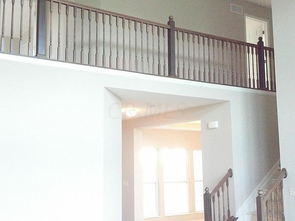 5th image of 212 Warbler Ct
