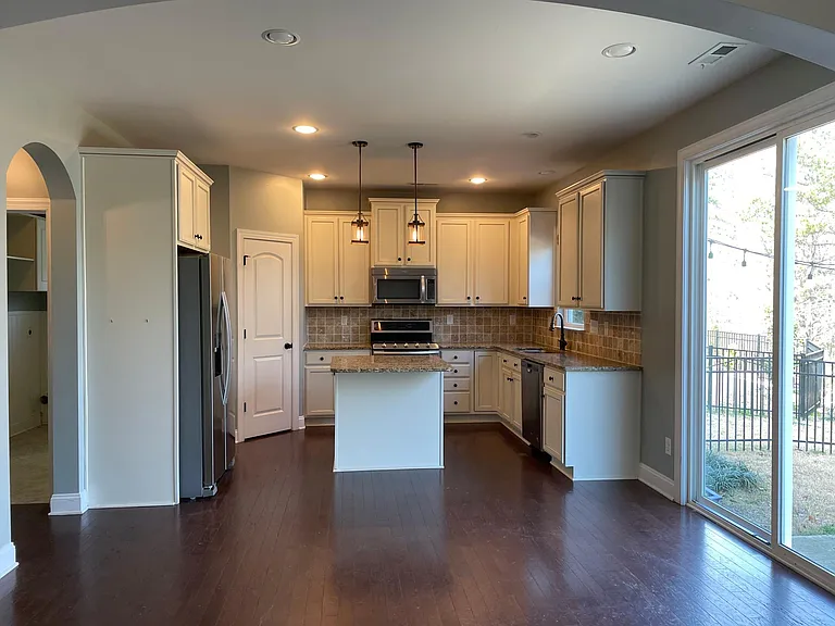 3002 Fallondale Rd — Photo 4