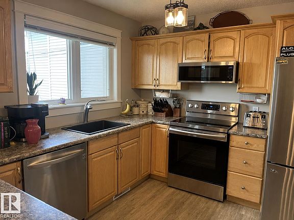 3rd image of 4229 48a St