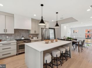 954 N Wendle Ct, Philadelphia, PA 19123