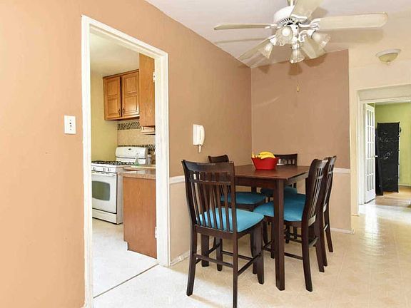 3rd image of 87-15 204th St APT B34