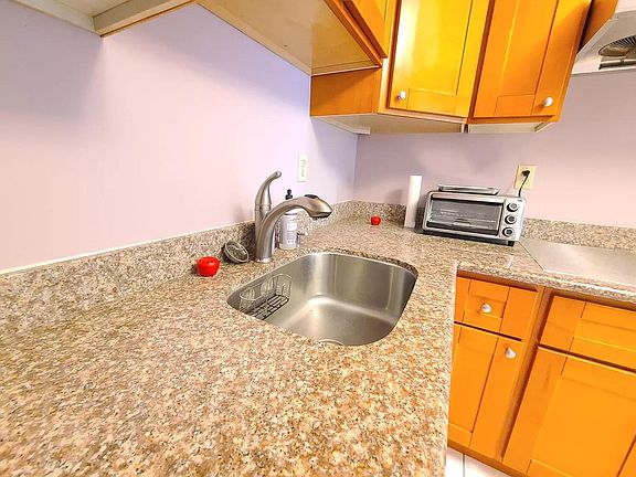3rd image of 2524 Rivera St