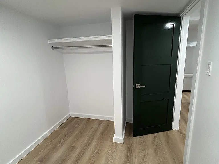 27 Belgrave Ave #LOWER — Photo 7