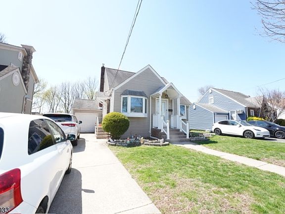 2nd image of 155 Rutherford Blvd