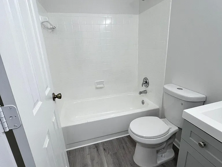 1742 Countrywood Ct — Photo 4