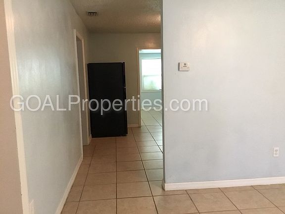 4th image of 10801 N Armenia Ave