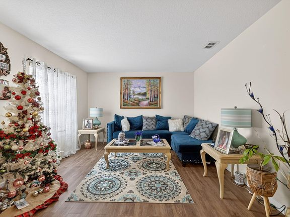 5th image of 1589 SW Fortune Road