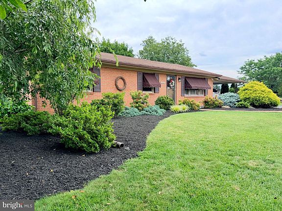 4th image of 11917 Comanche Dr