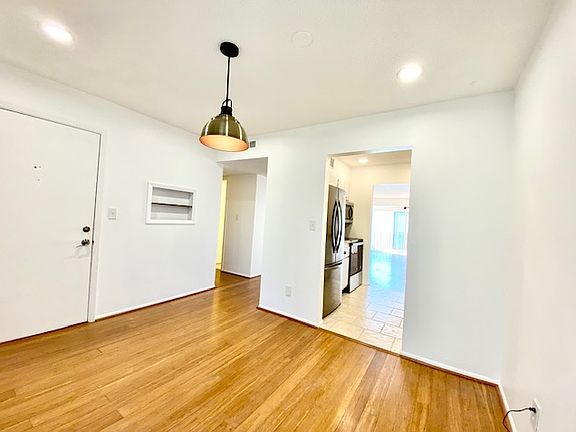 3rd image of 2060 Marilyn St #E236