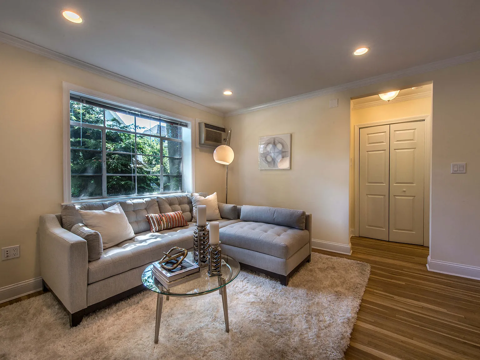 1 bed, 601 sqft, $3,190 — Photo 4