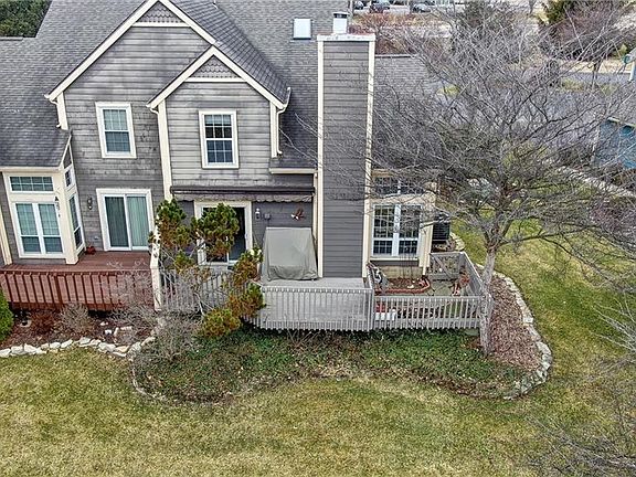 4th image of 9672 Windjammer Pl