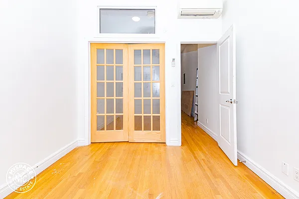 Rented by MySpaceNYC | media 21