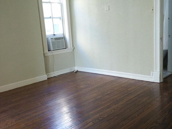4th image of 4161 Botanical Ave #A
