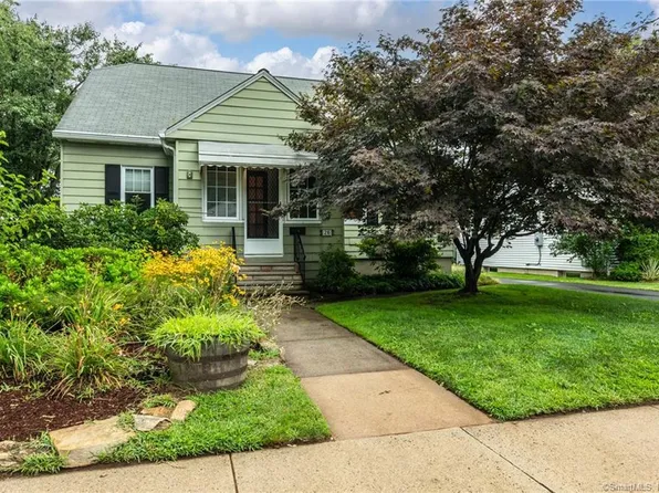 26 Grove Street, West Hartford, CT 06110