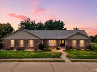 1024 W Fallen Lake Dr, Waterloo, IL 62298