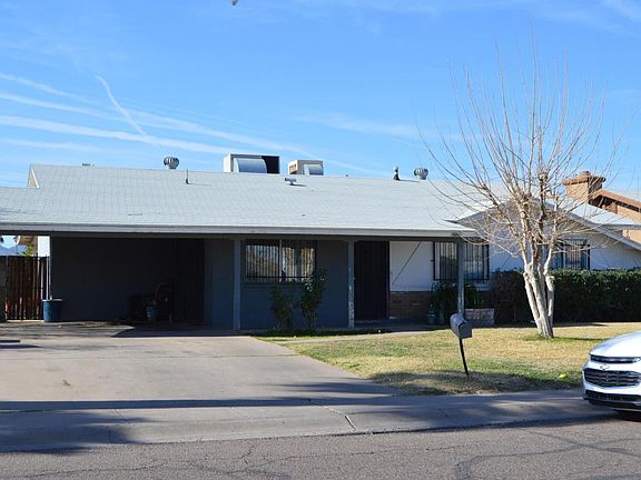 3rd image of 2226 E School Dr