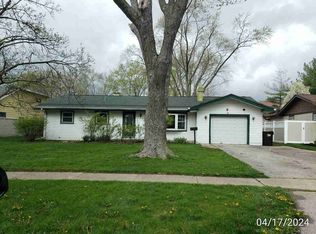 406 Harold St, Crystal Lake, IL 60014