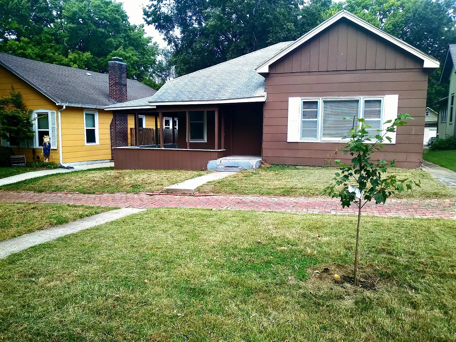 3 bed, $1,200 — Photo 1