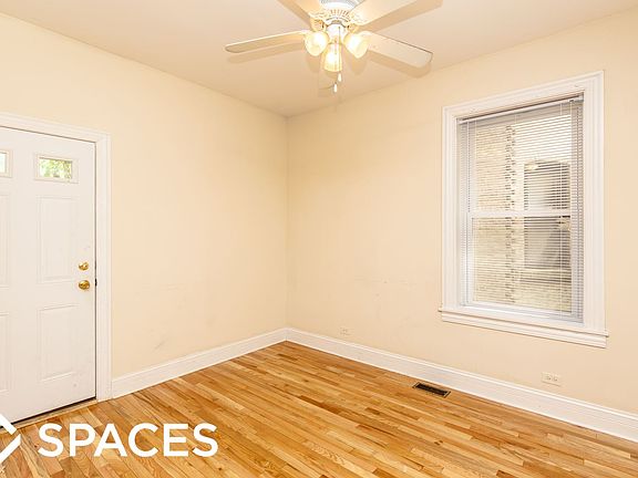 4th image of 3820 N Sheffield Ave #Unt1