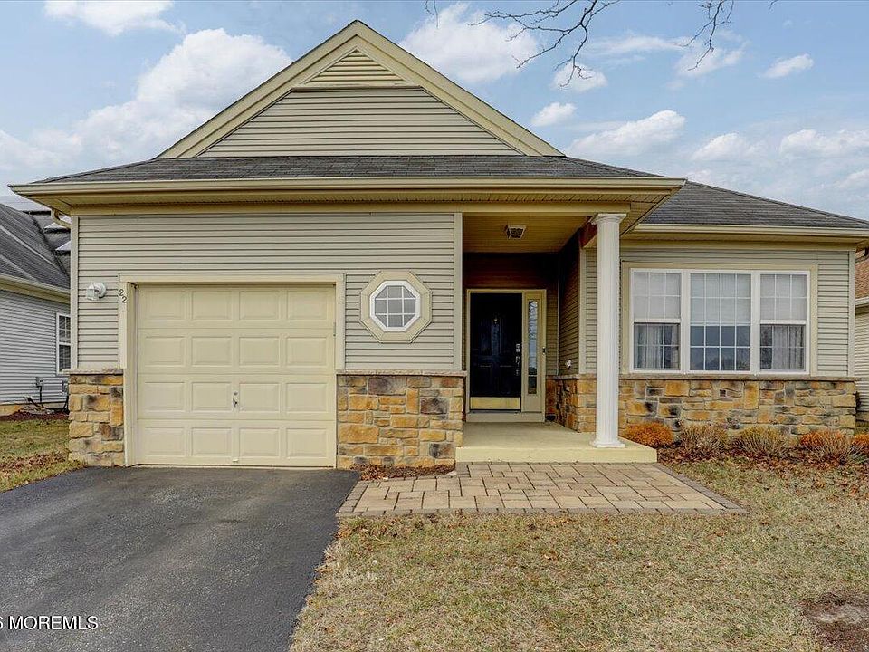 1st image of 22 Halsted Drive