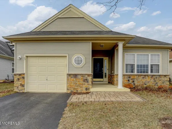 22 Halsted Drive, Manchester, NJ 08759