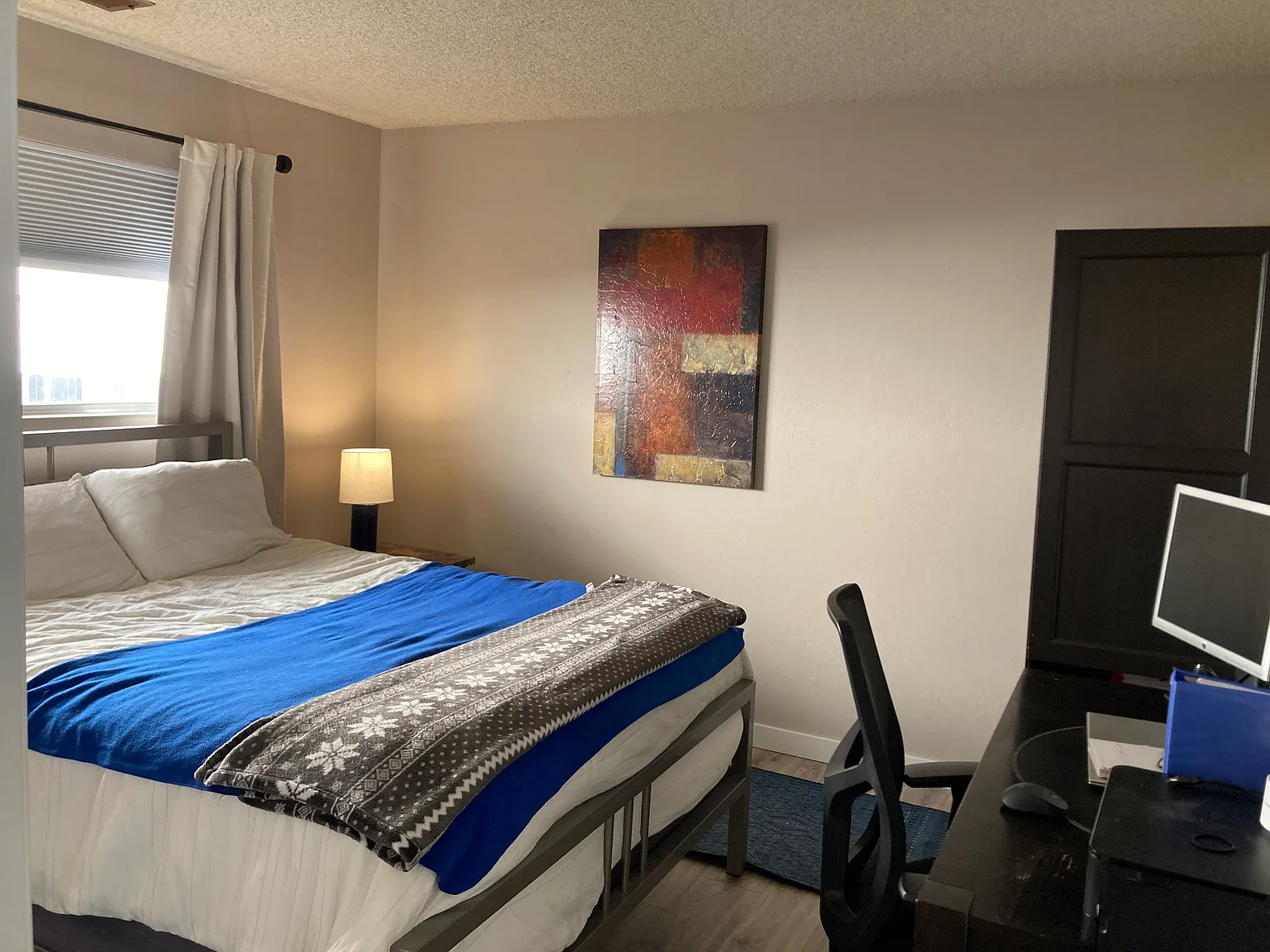 2 bed, 900 sqft, $3,050 — Photo 4