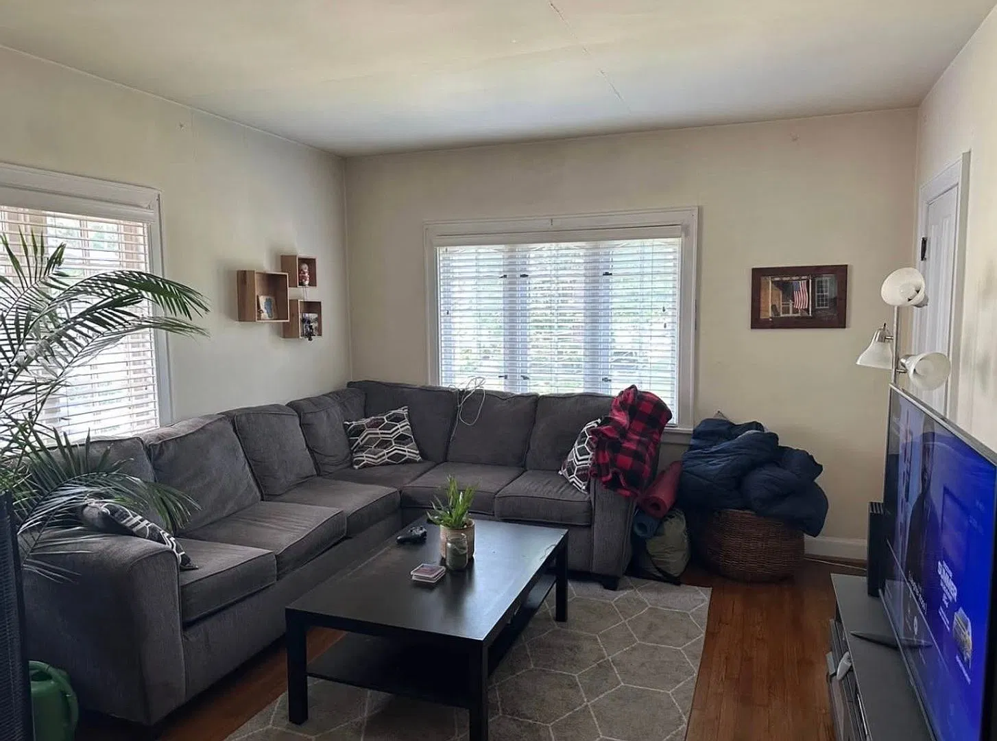 3429 Berry Avenue — Photo 2