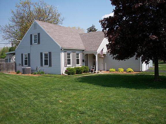 3rd image of 23 Skyview Dr