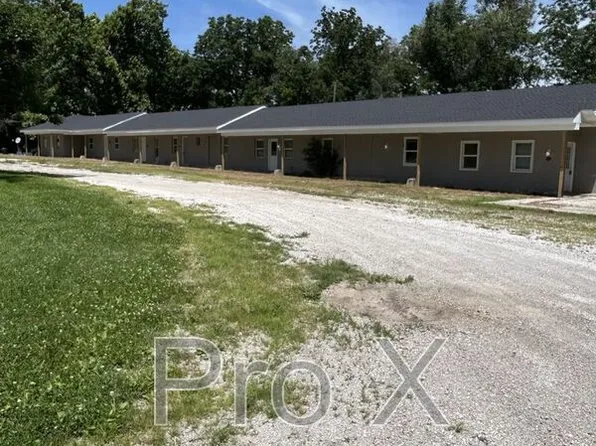 2381 Locust Rd, Fort Scott, KS 66701