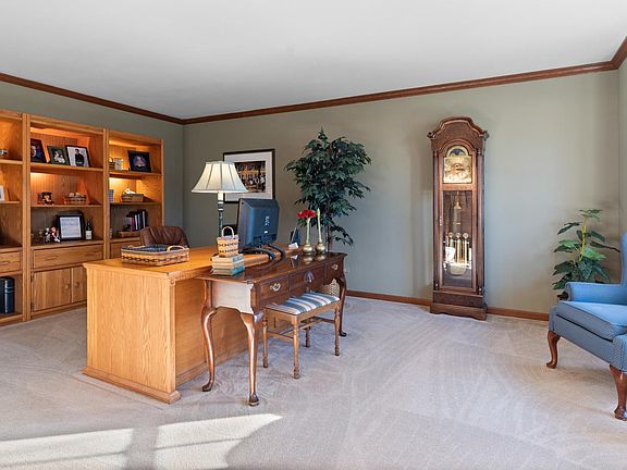 4th image of 1641 Flagstone Dr
