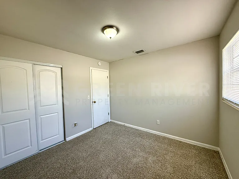 7963 Le Mans Dr — Photo 19