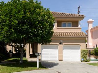 3888 Meadow Park Ln, Torrance, CA 90505