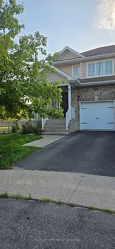1596 Crimson Cres Photo 1