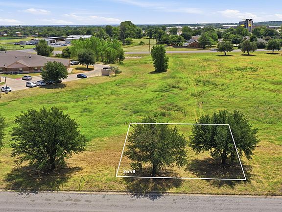 2nd image of 2658 Dogwood Dr