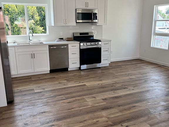 4th image of 1436 S Crescent Heights Blvd #A