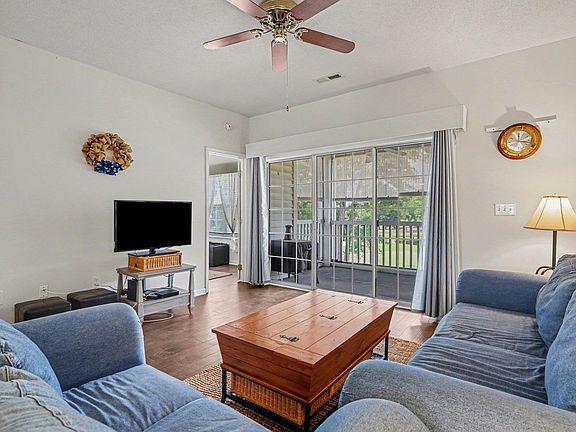 3rd image of 4449 Turtle Ln. #3-C