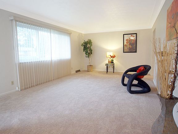 Living Rm