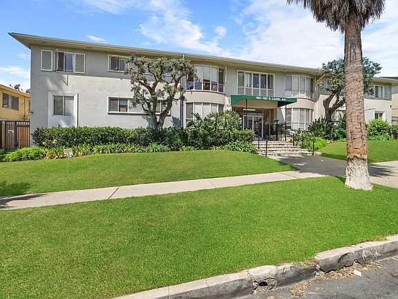 2nd image of 1625 N Laurel Ave APT 32