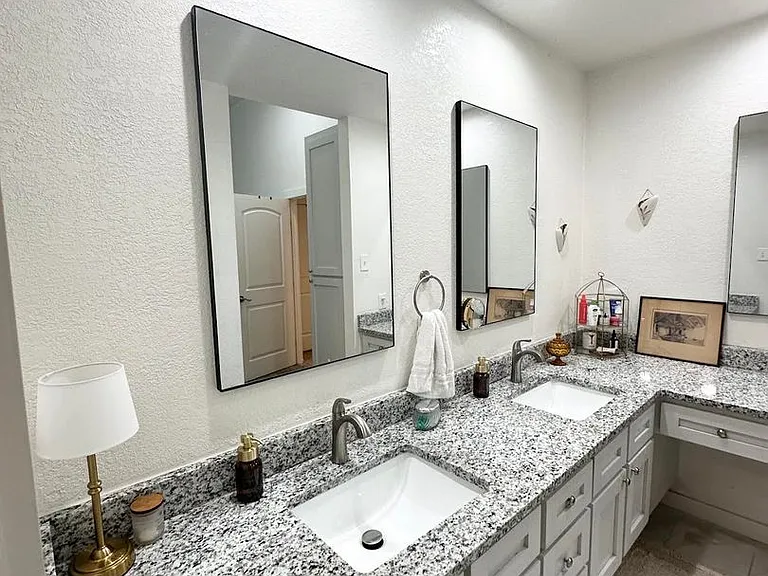 2513 Noel Ave — Photo 17